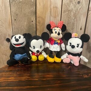 Disney Vintage Mickey, Minnie Mouse Plush Set and Oswald the Lucky Rabbit (2014)